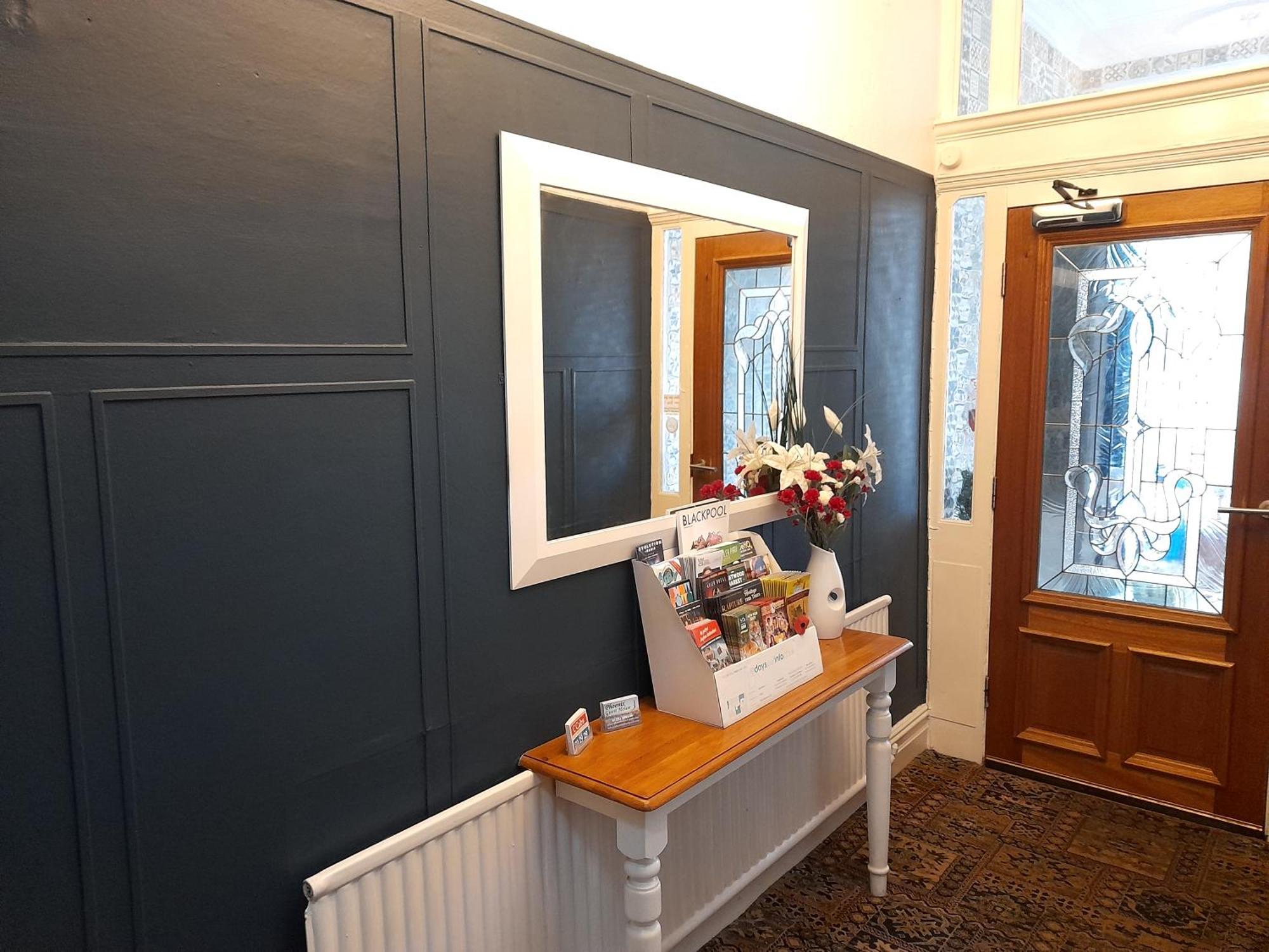 Phoenix Guest House — Photos 2